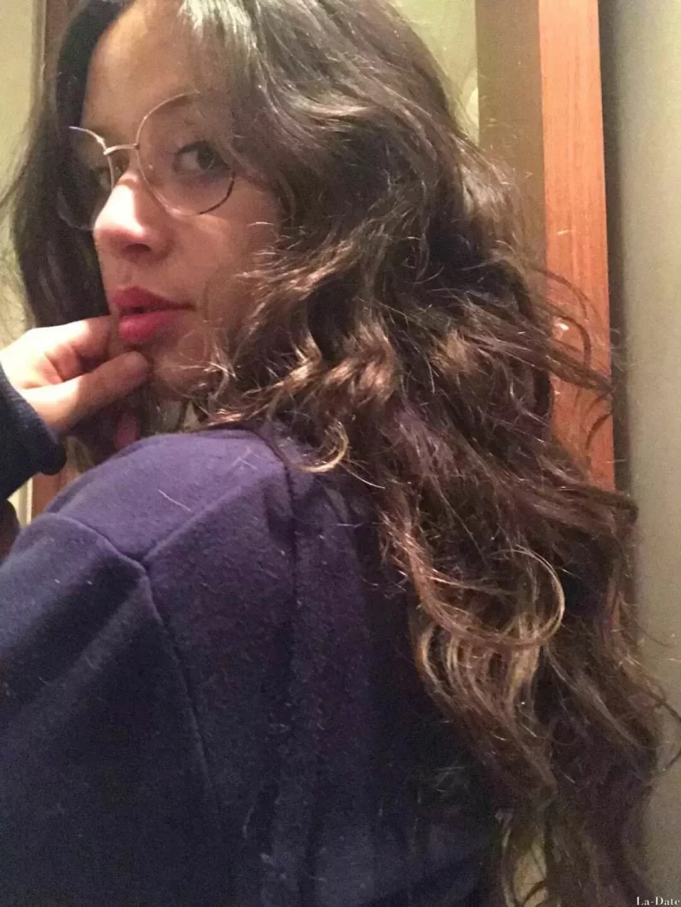 Laura Profile image 1