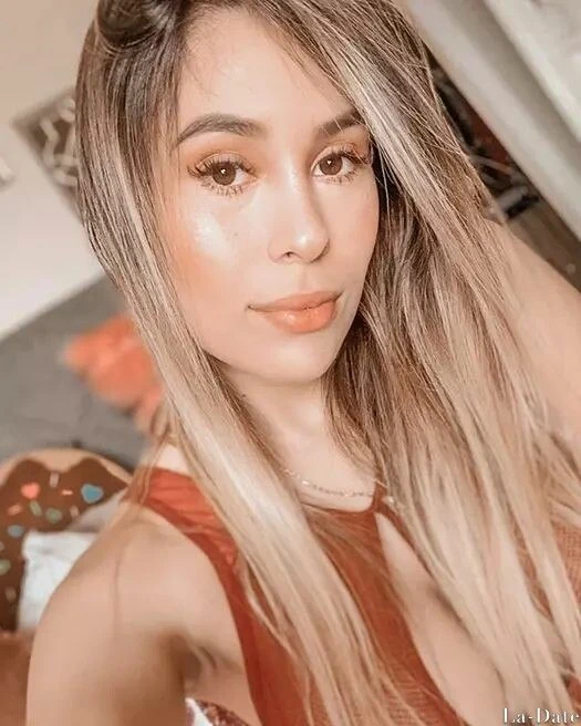 Camila Profile image 3