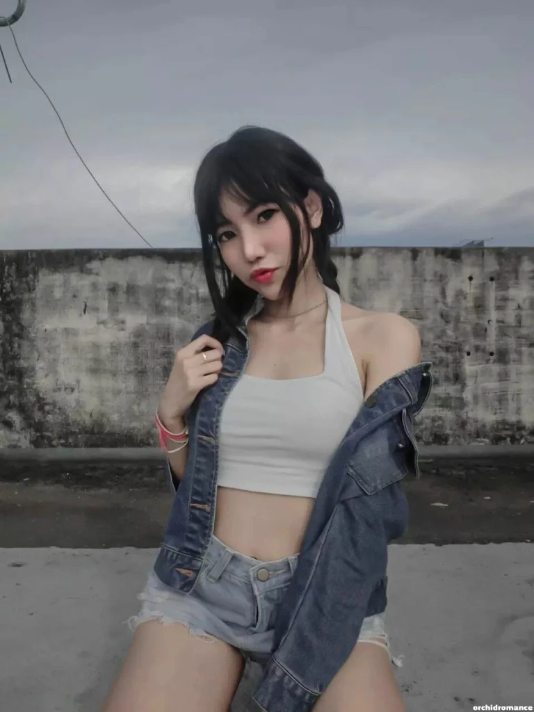 Montakan Profile image 1