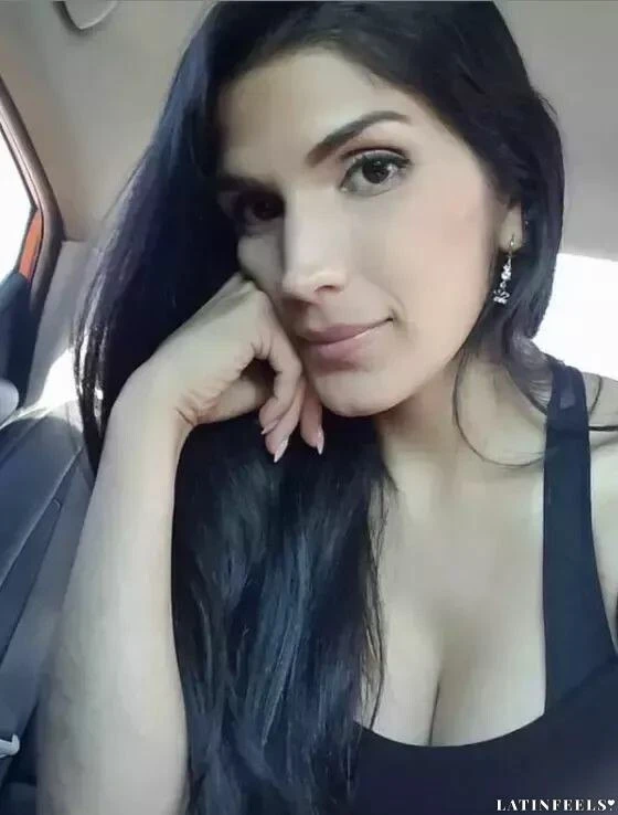 Karoll Profile image 4