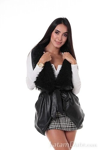 Alejandra Profile image 1