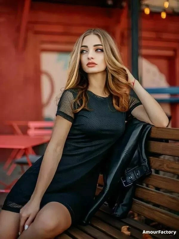 Karina Profile image 3