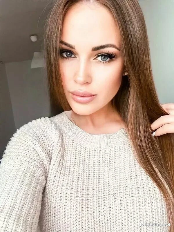 Yana Profile image 4