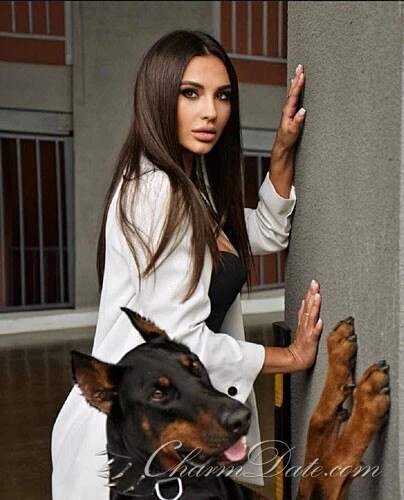 Dariia Profile image 4