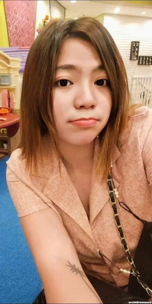 Marjorie Profile image 3