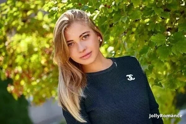 Daria Profile image 1