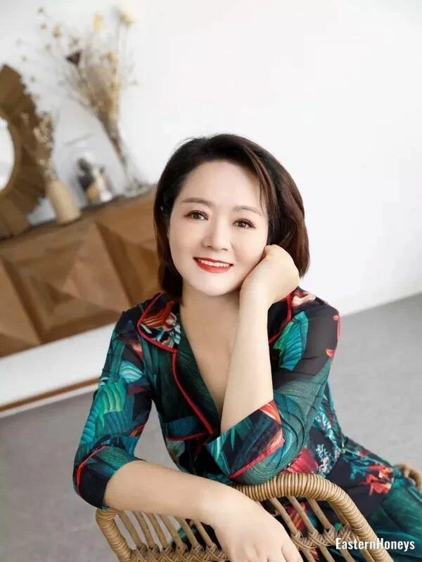 Ruoyun Profile image 5