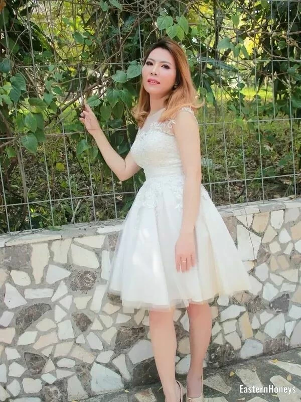 Huyen Profile image 3