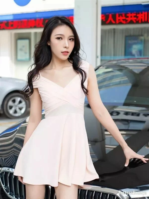 Liyun Profile image 2