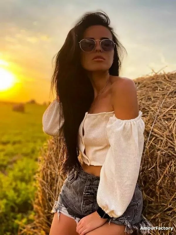 Olesya Profile image 3