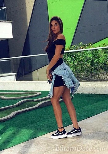 Alejandra Profile image 2