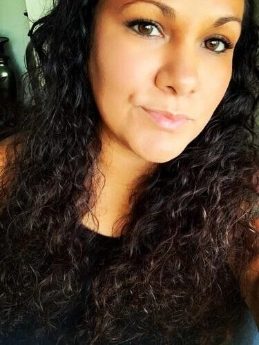 Xoxo small town girl, 37