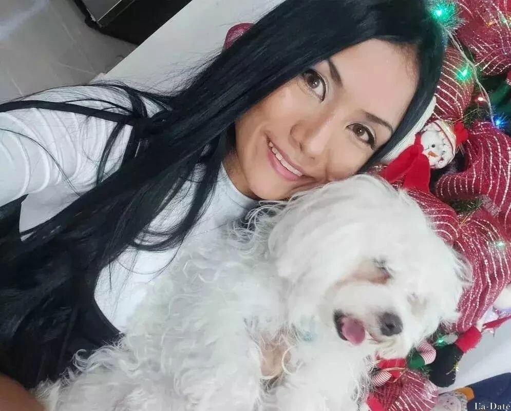 Vanessa Profile image 2