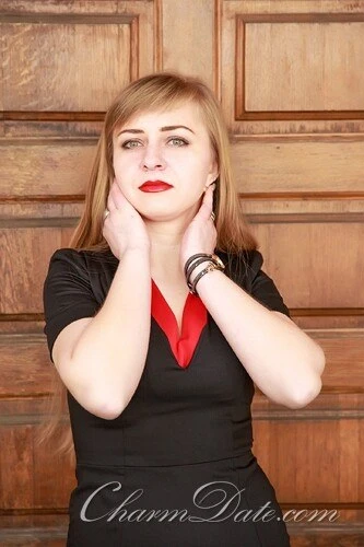 Vika Profile image 2