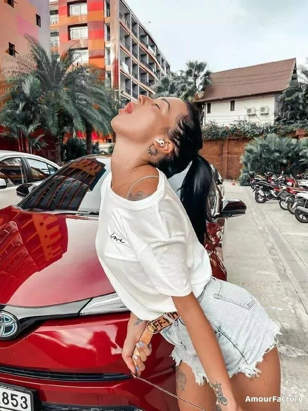 Anna Profile image 1