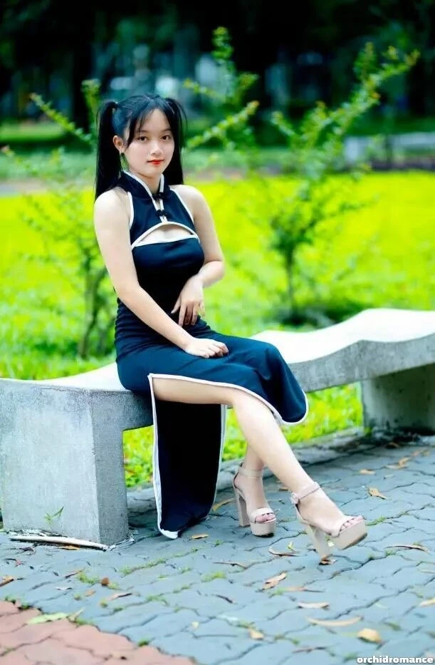 Anna Profile image 4