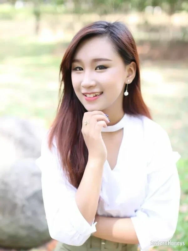 Alice Profile image 1